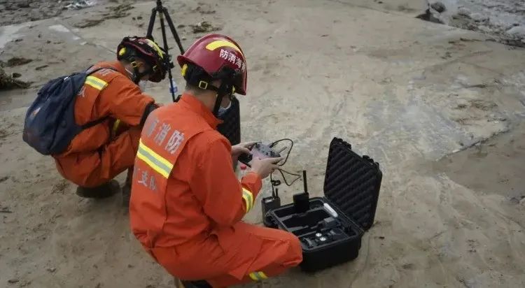 自然灾害频发,,无人机助力开展山火、、、、山洪灾害救援 自然灾害频发,,,,无人机助力开展山火、、、山洪灾害救援